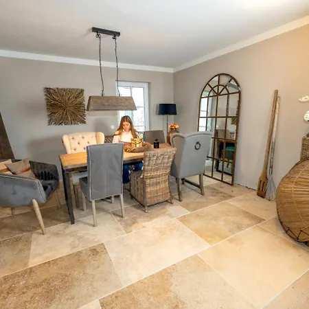 בית אירוח Boutiquehotel Landart Suessau *